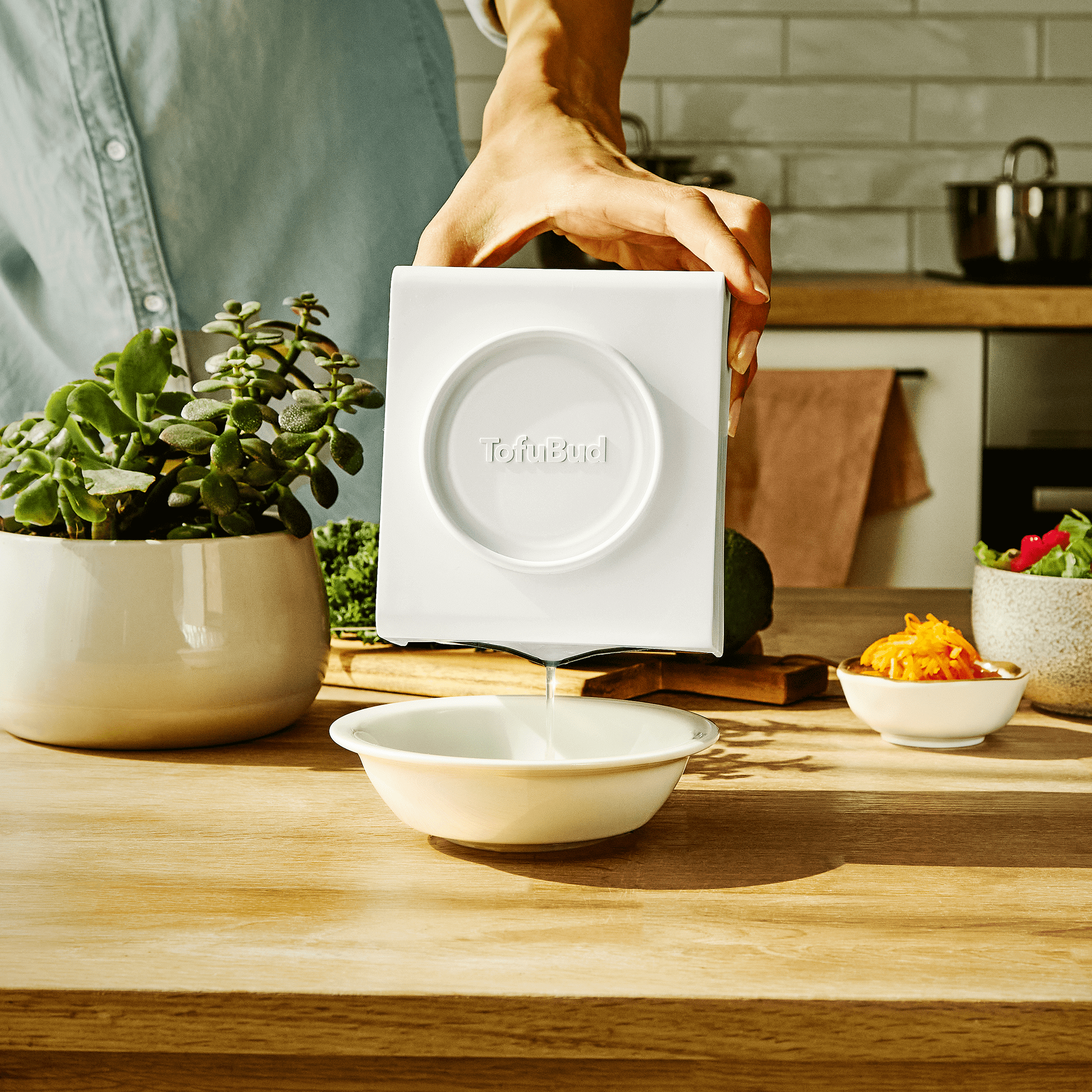 TofuBud - Venta al por mayor Utensilio/dispositivo de cocina - Prensa para tofu TofuBud - Prensador para tofu firme o extra firme6