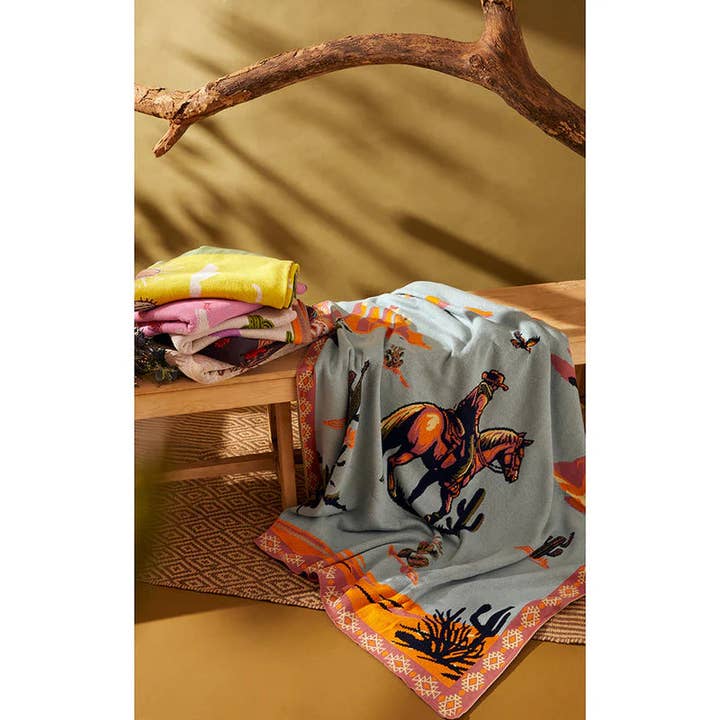 MYRA - EU - Wholesale Throw Blanket - Myra Bag Lone Bronco Rider Throw3
