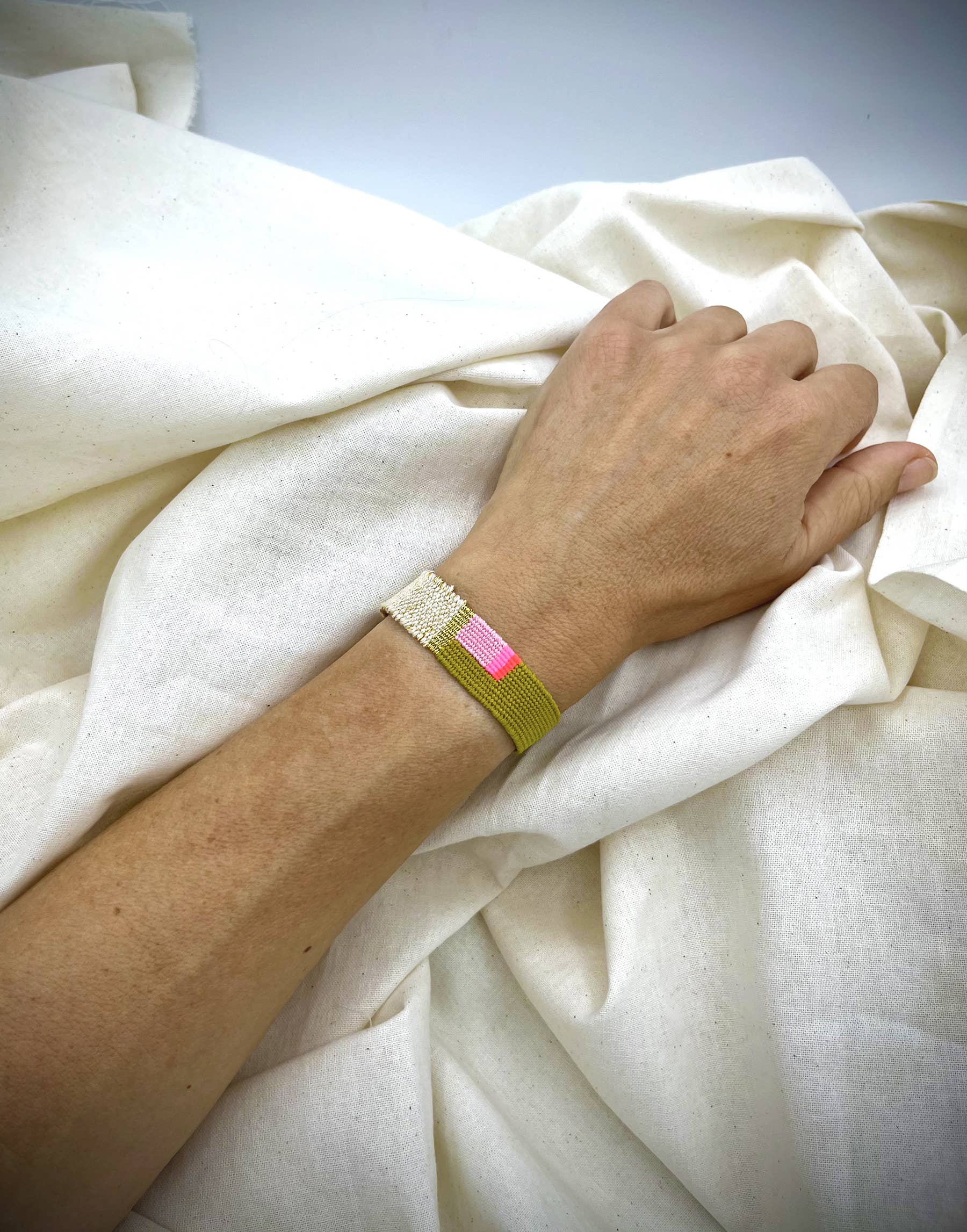 MURAVITO - Wholesale Woven/Braided Bracelet - UPBEAT 033