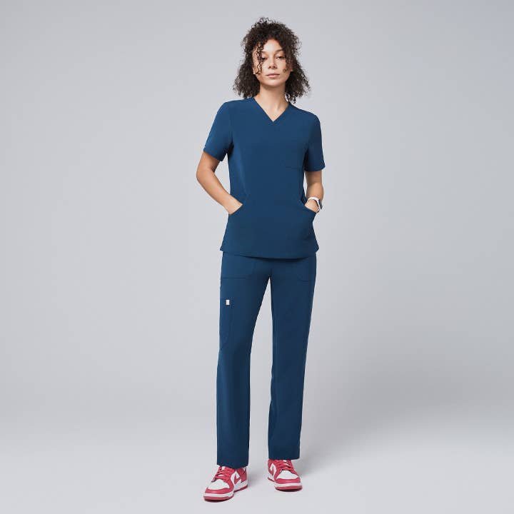 ZENIR – wholesale Healthcare uniform – Women's – Zenir | W-Soft Stretch Scrub Top