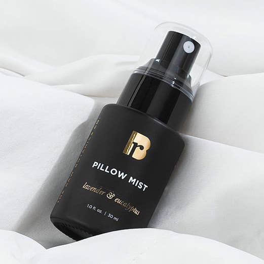 Pillow Mist à la lavande, à l'eucalyptus, spray de sommeil adaptogène pour la vente par The Raw Botanics Co.