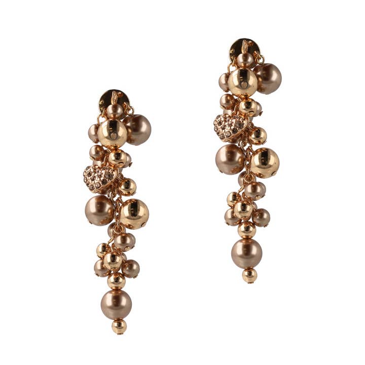 Orecchini Ultimate Pearl in oro per la vendita all'ingrosso da parte di OTAZU