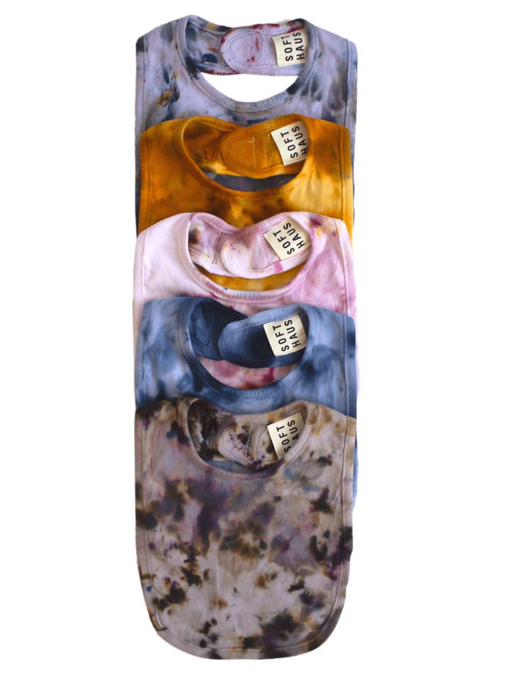 Babylätzchen in Staubfarbe für den Großhandel von Soft Haus