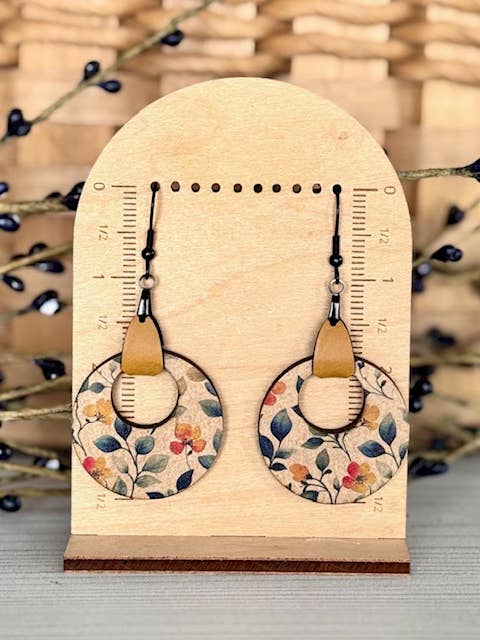 Boucles d'oreilles, boucles d'oreilles pendantes imprimées à motif de vigne florale pour la vente par SHY Designs, LLC