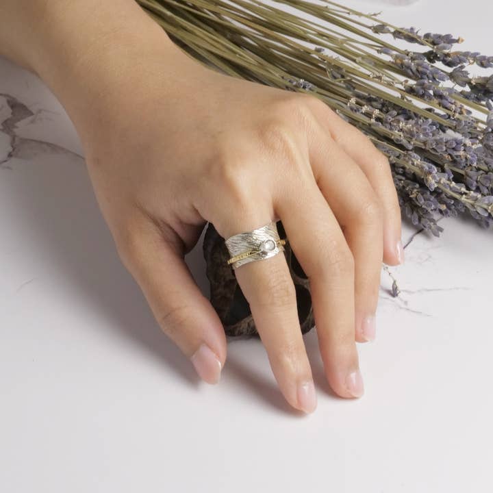 Baizaar - Wholesale Single Stone/Solitaire Ring - Etched Sterling Silver Crystal Spinner Ring2