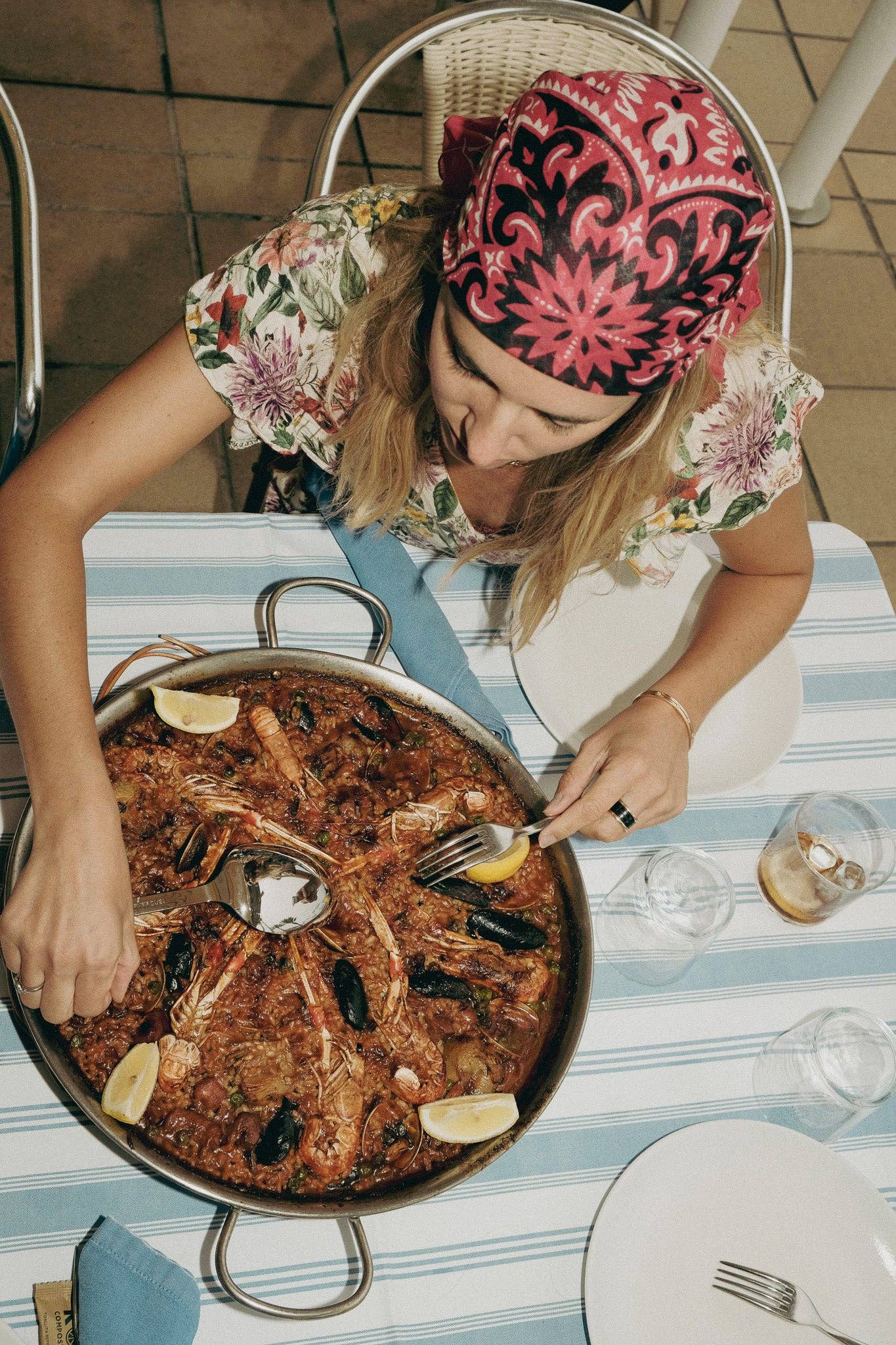 Maison Lecomte Flament - Venta al por mayor Bandana - Mujer - Pañuelo grande de algodón color fucsia2