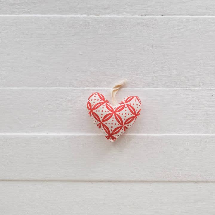 Rise Beyond the Reef - Wholesale Ornament - Handprinted Holiday Heart Ornament - Senibua Print1