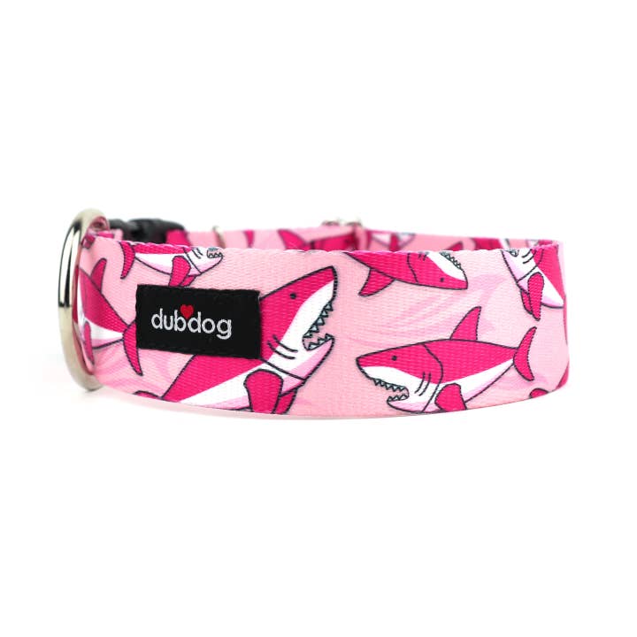 Collier pour chien She Sharks pour la vente par Dubdog Designs