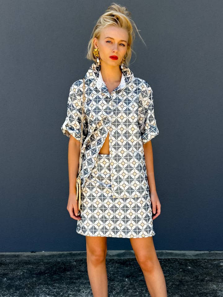 Jupe Kori Daisy archaïque pour la vente par HOSS