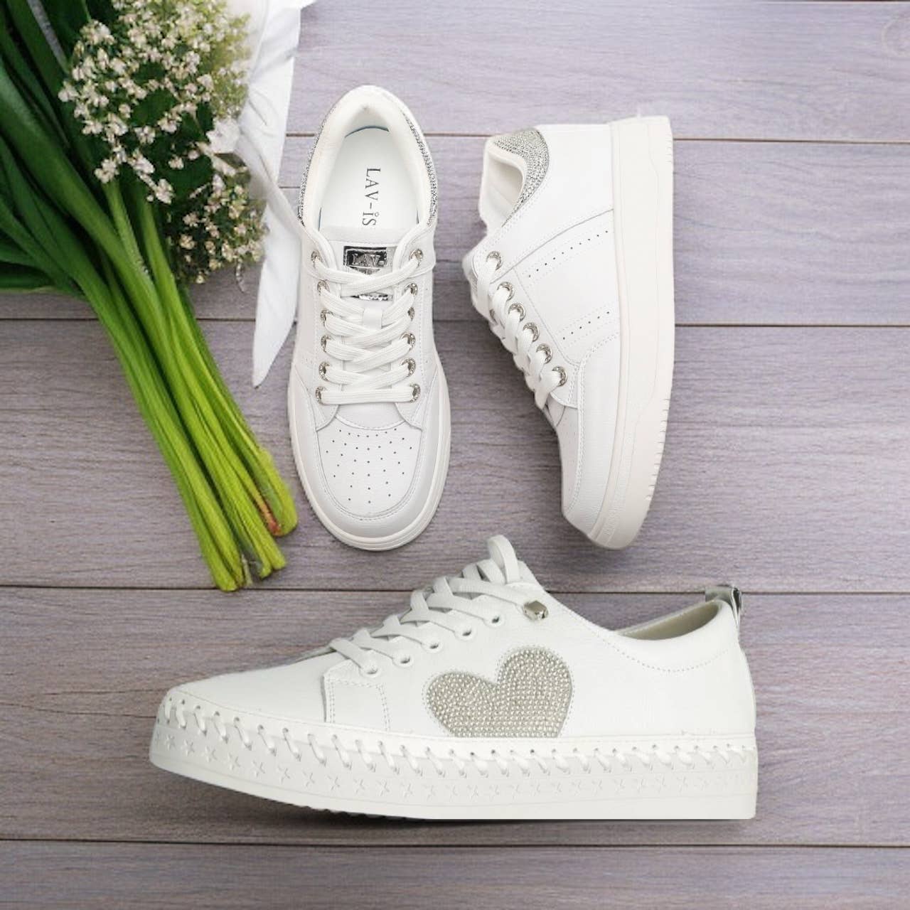 LAV-iSH/AIDANGUS PTY LTD - Vendita all'ingrosso Sneakers di tendenza - Donna - Scarpa da Corsa in Pelle Casual con Tacco e Strass Bianca1