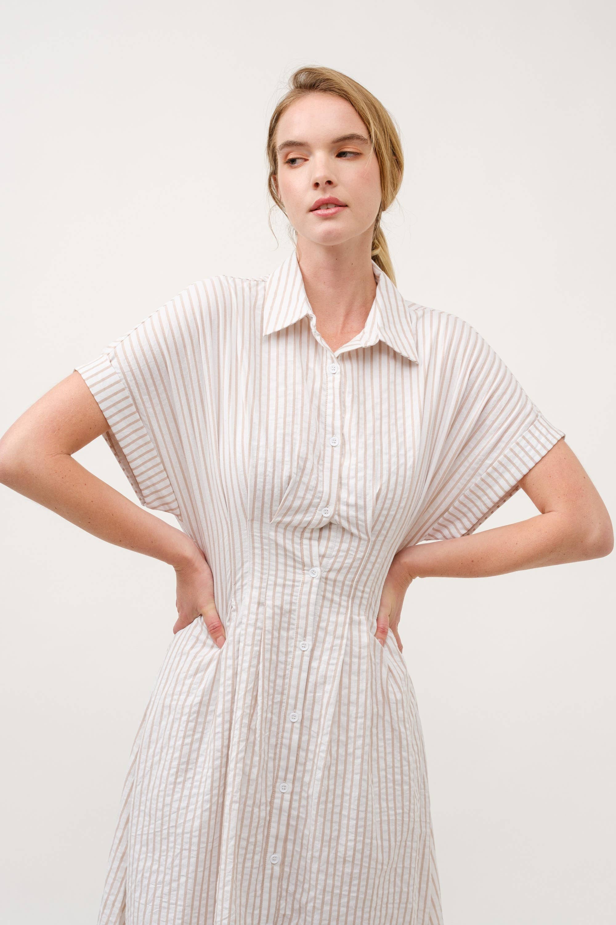 AIBLEE - Vendita all'ingrosso Vestito - Donna - Abito Midi a Righe con Colletto e Bottoni - TAPUE14