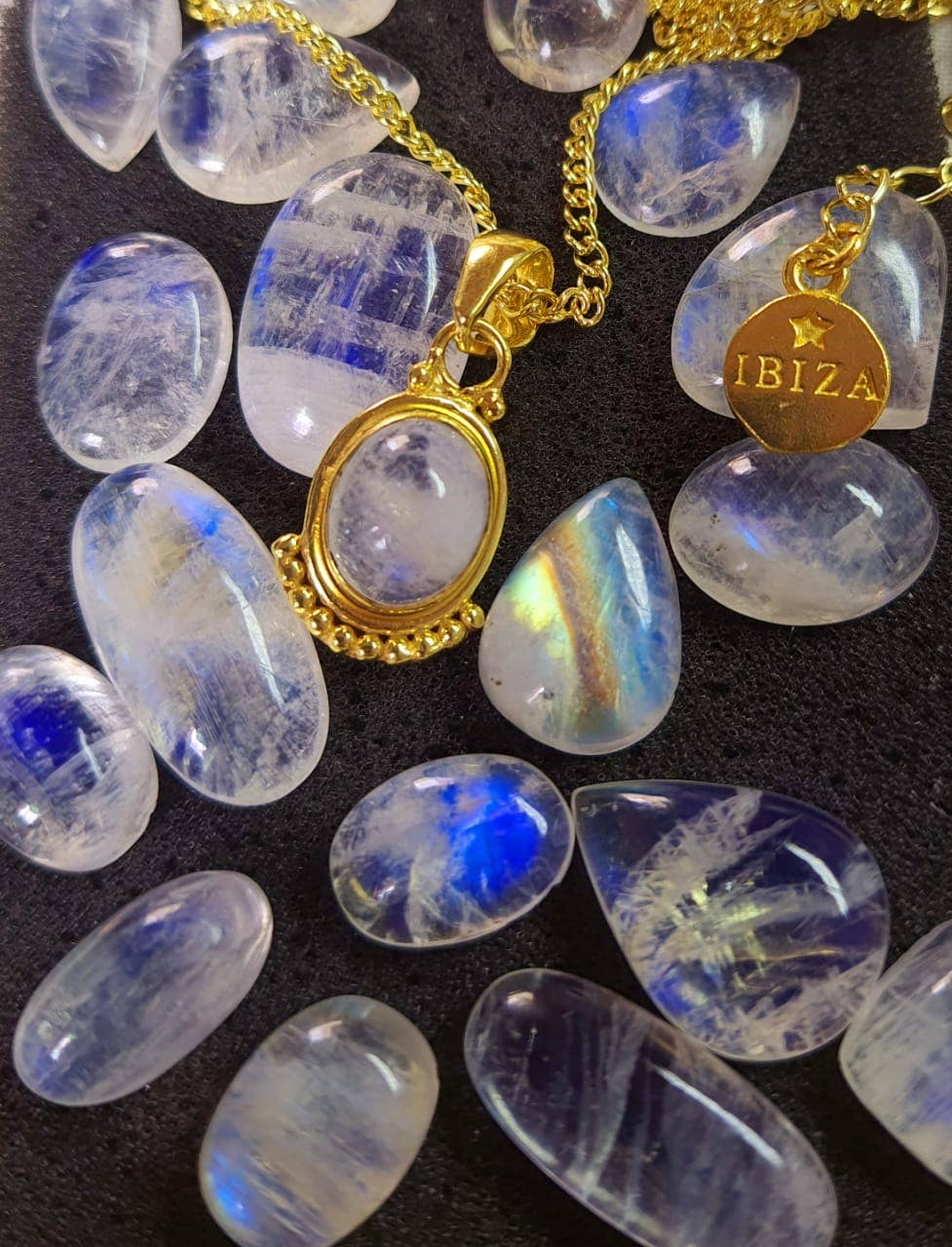 Aurobelle Ibiza - Venta al por mayor Pendientes colgantes - Pendientes de diseñador de joyería Ananda soul de piedra lunar Love1