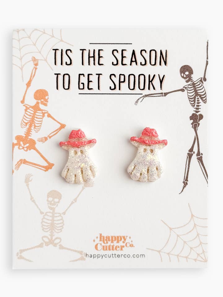Clous d'Halloween – Boucles d'oreilles fantôme pailletées cowboy rose western pour la vente par Happy Cutter Co