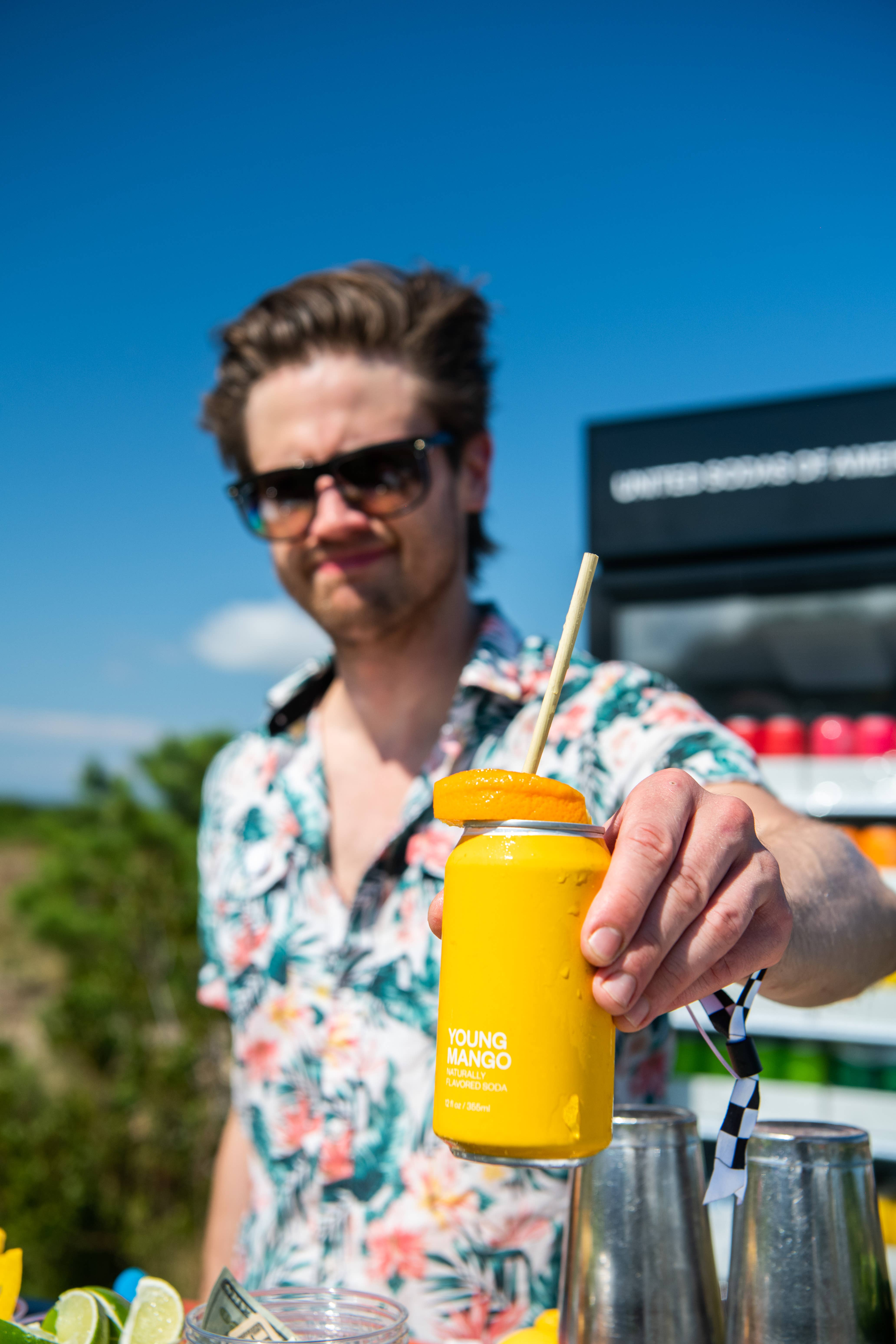 United Sodas - Wholesale Soda/Carbonated Drink - Naturally Flavored Soda - Young Mango4