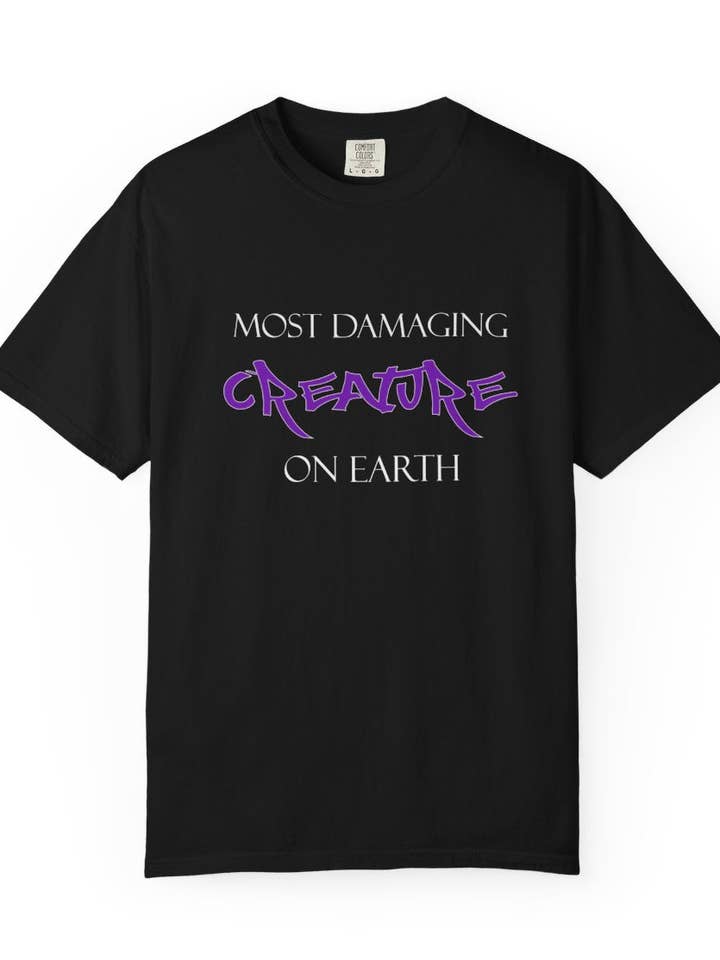 Maglietta Comfort Colors 'Creature più dannose' anti-Trump per la vendita all'ingrosso da parte di Kennidi Co.