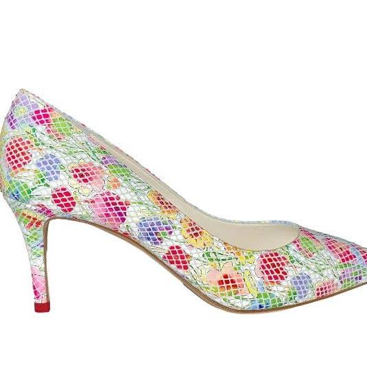 Floralmönstrade pumps i skinn med 7 cm klack för wholesale av Vittoria