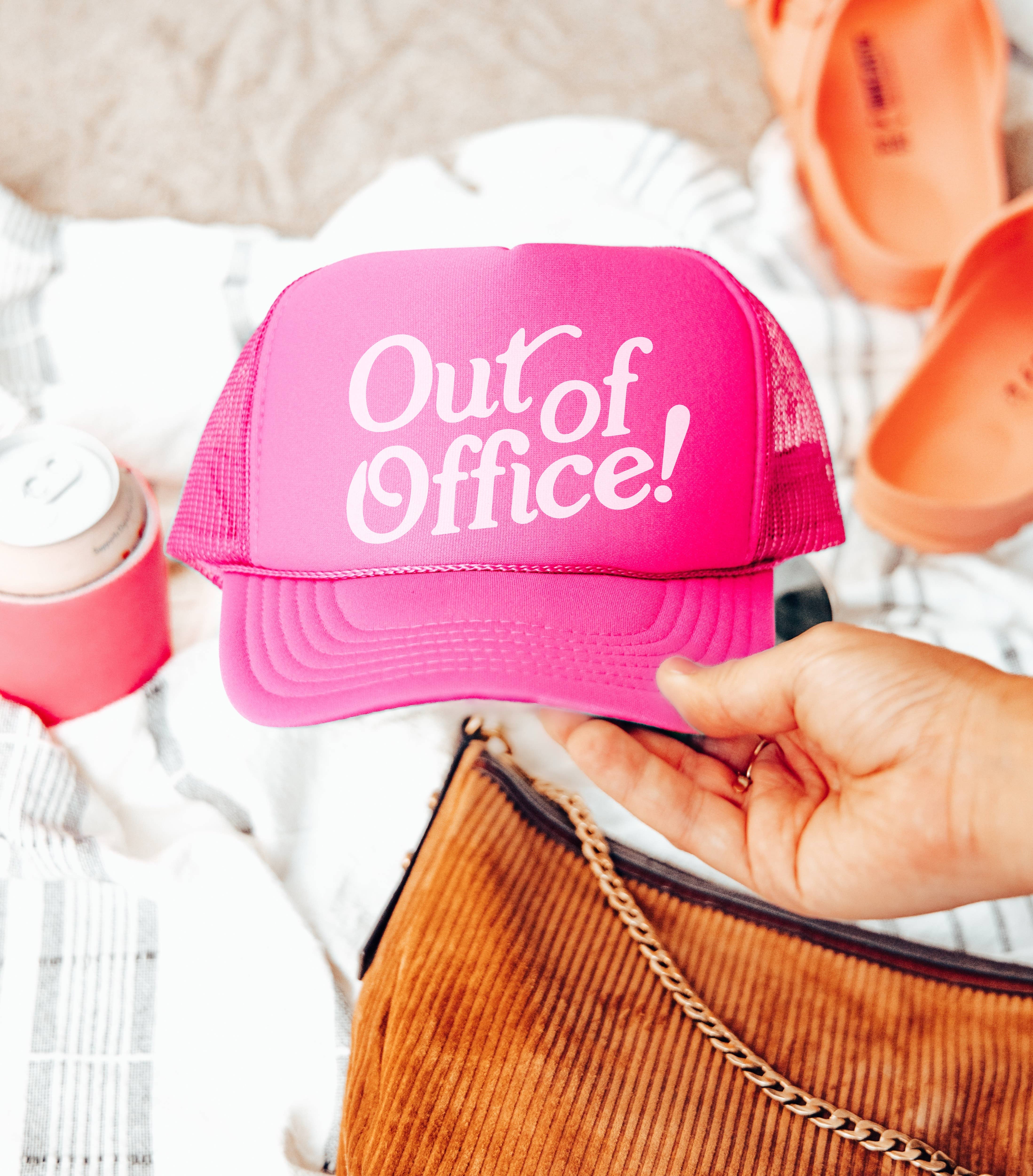 LOLA MAGNOLIA - Venta al por mayor Gorra trucker - Mujer - SOMBRERO DE CAMIONERO FUERA DE LA OFICINA1