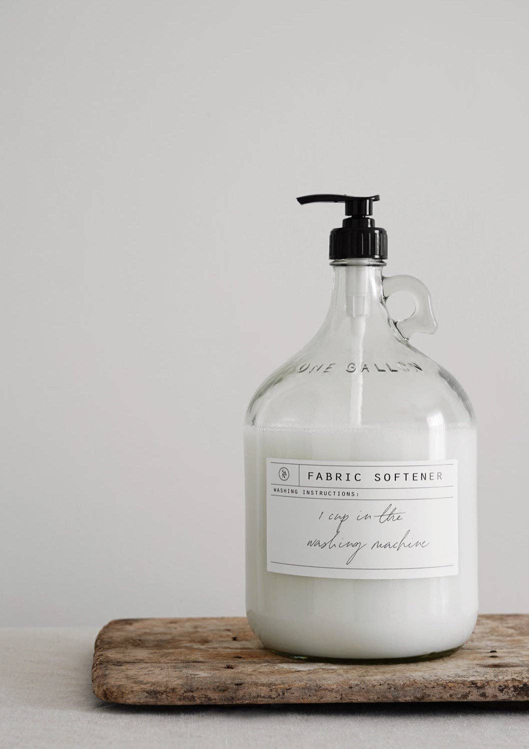 So At Nature - Wholesale Laundry Detergent Powder/Pods - Glass Laundry Bottle with Black Lid (gallon) - Stor0