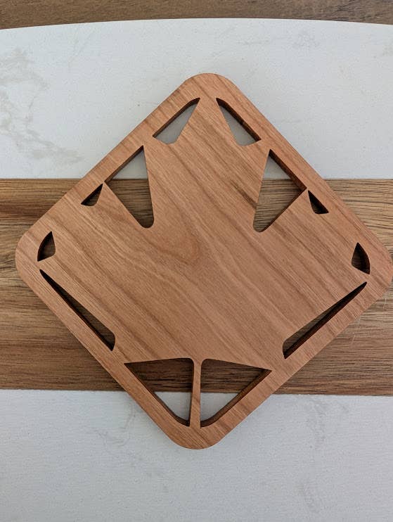 Foxwood Gifts Canada – Base de copos por atacado – Conjunto de 4 bases para copos em forma de folha de bordo simples, feitas à mão no Canadá.1