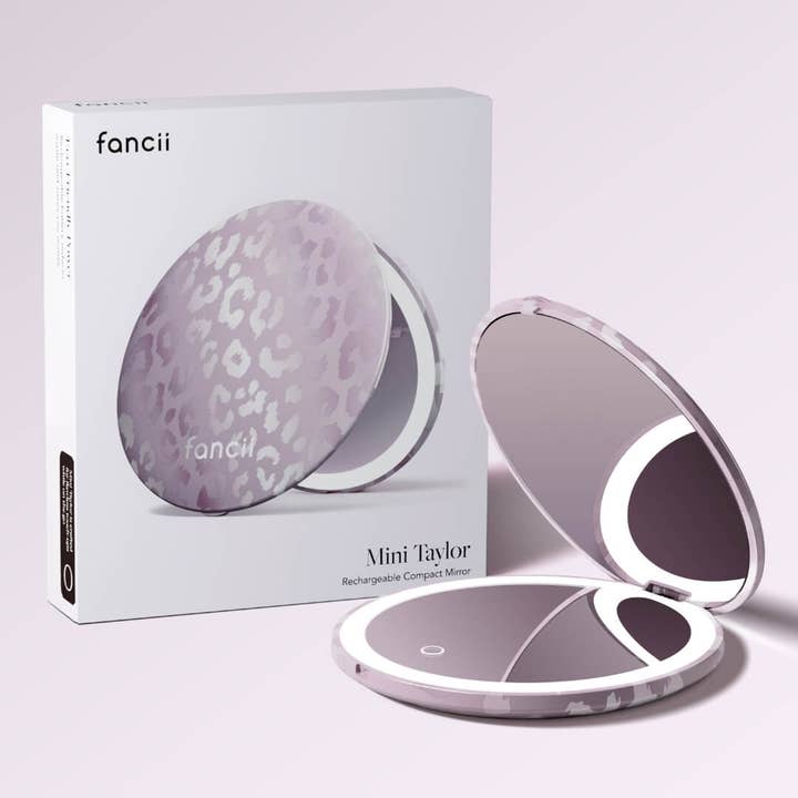 Mini Taylor LED-beleuchteter Kompaktspiegel - Kosmischer Leopard für den Großhandel von Fancii