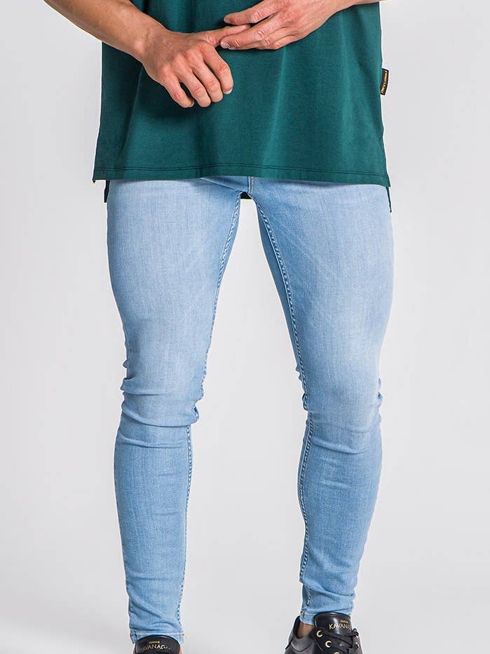 Hellblaue Röhrenjeans mit Kern für den Großhandel von Gianni Kavanagh