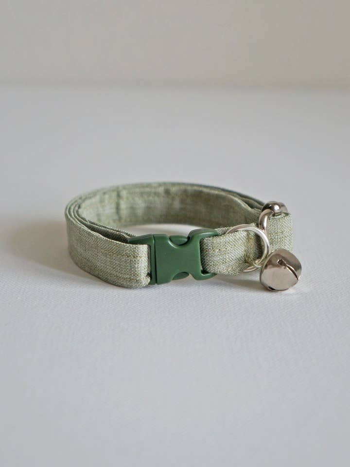 Moss Cat Collar for wholesale by kiwi & WILLOW