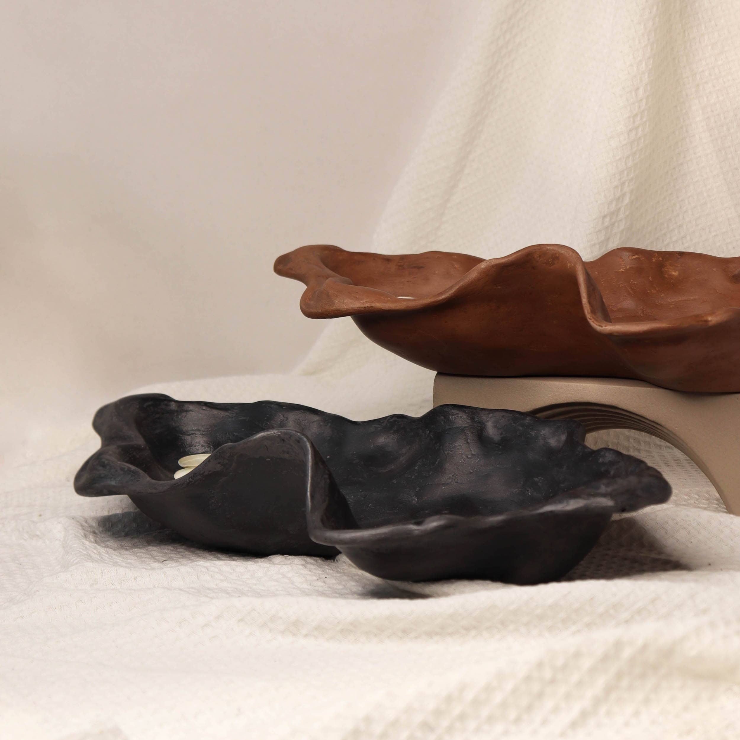 Casa Amarosa – Engroshandel Pyntetallerken/skål – Økologisk Deco Skål Stor, Terracotta- 15.74 Tommer5