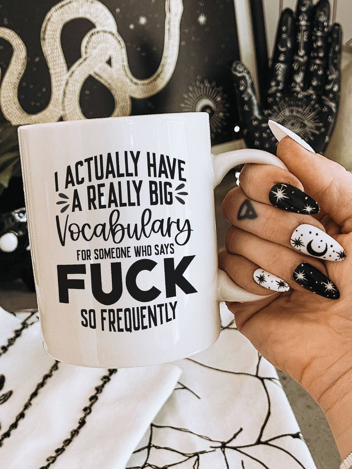 Ich habe tatsächlich einen wirklich großen Wortschatz für jemanden... Becher für den Großhandel von Hectic Rebellion