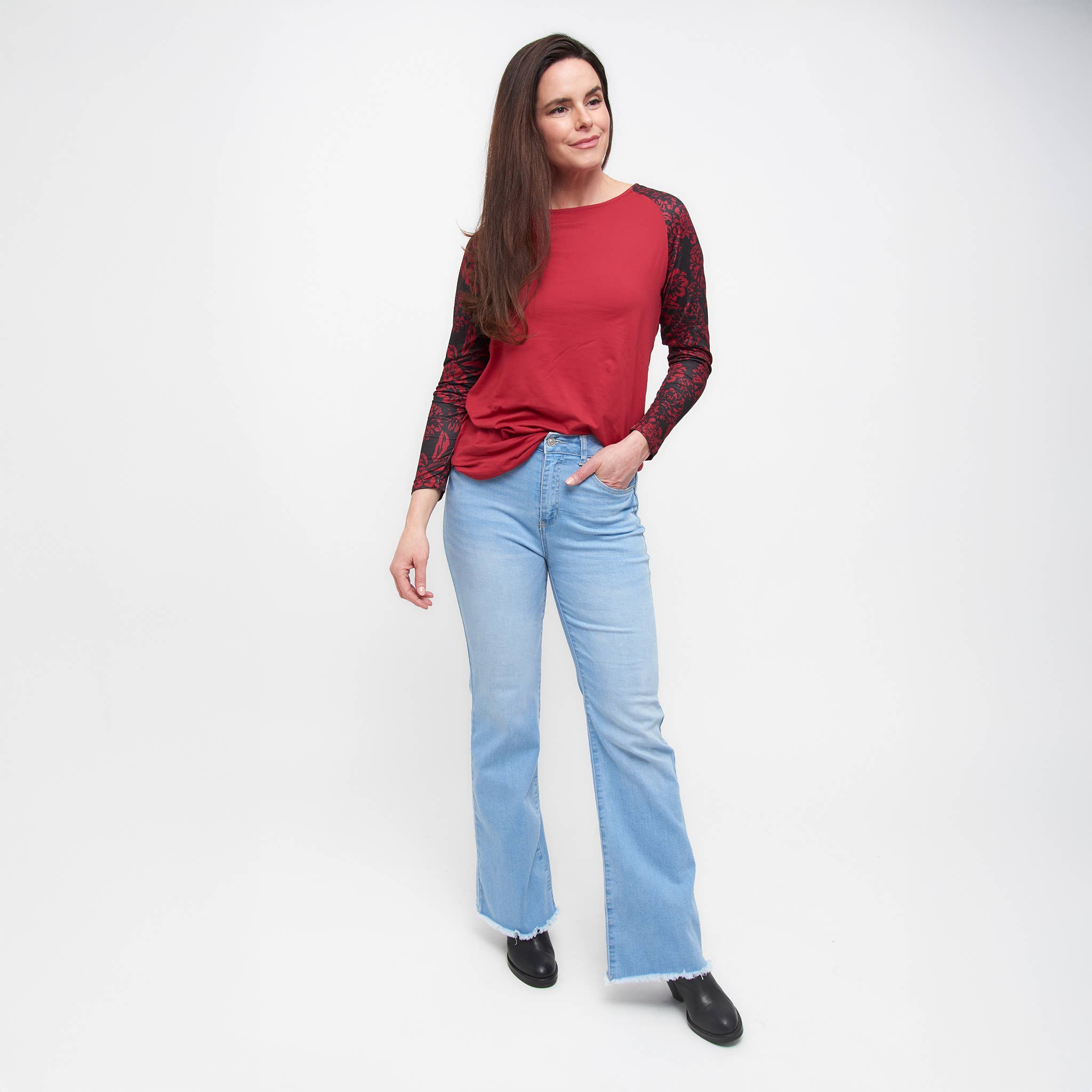 Howard's - Wholesale Tunic - Women's - Sale - Victoria Long Sleeve Raglan Top4