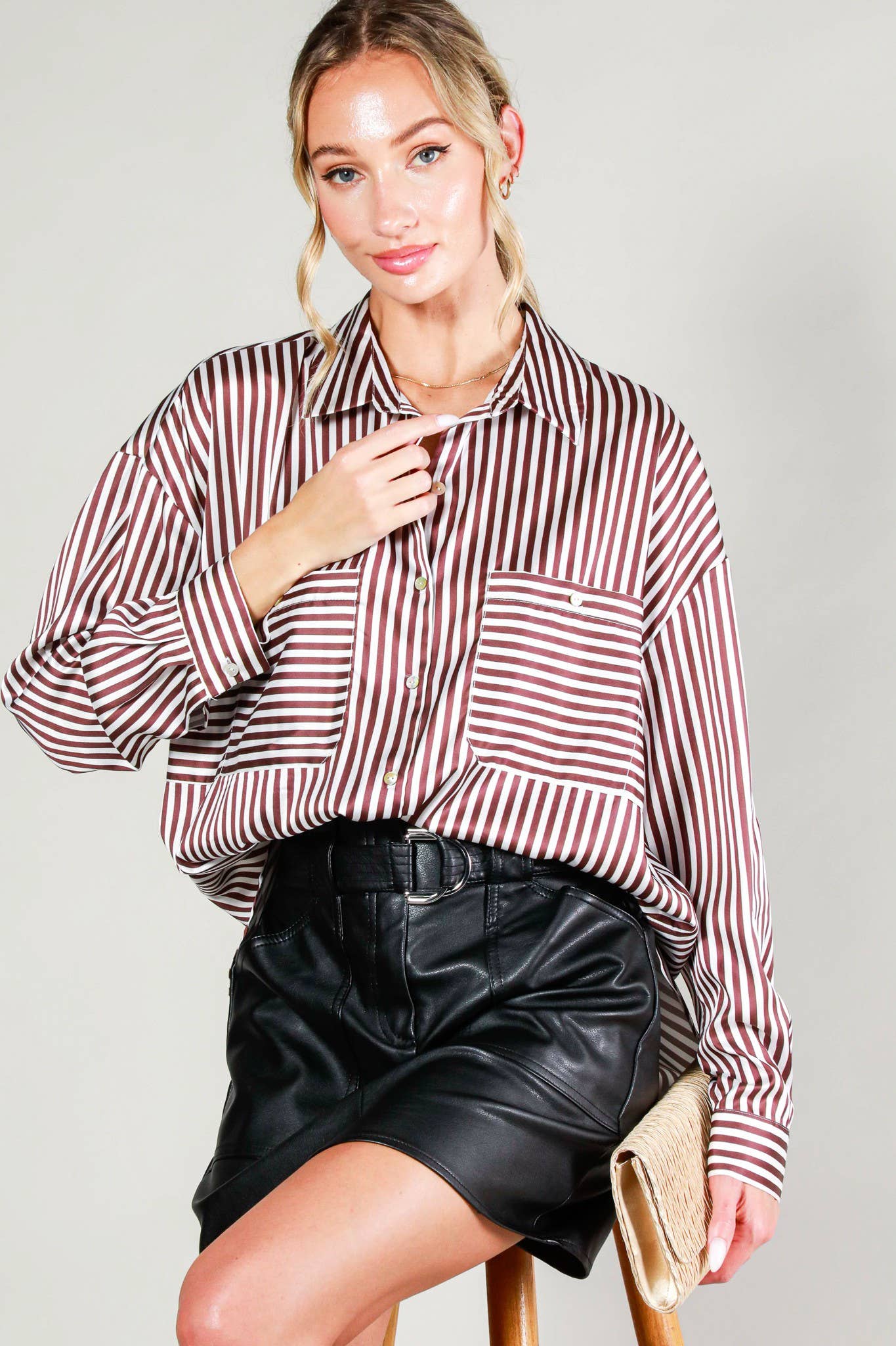 Vine & Love - Wholesale Button Down Shirt - Women's - Collar Neckline Pocket Detail Striped Satin Shirt VT813148