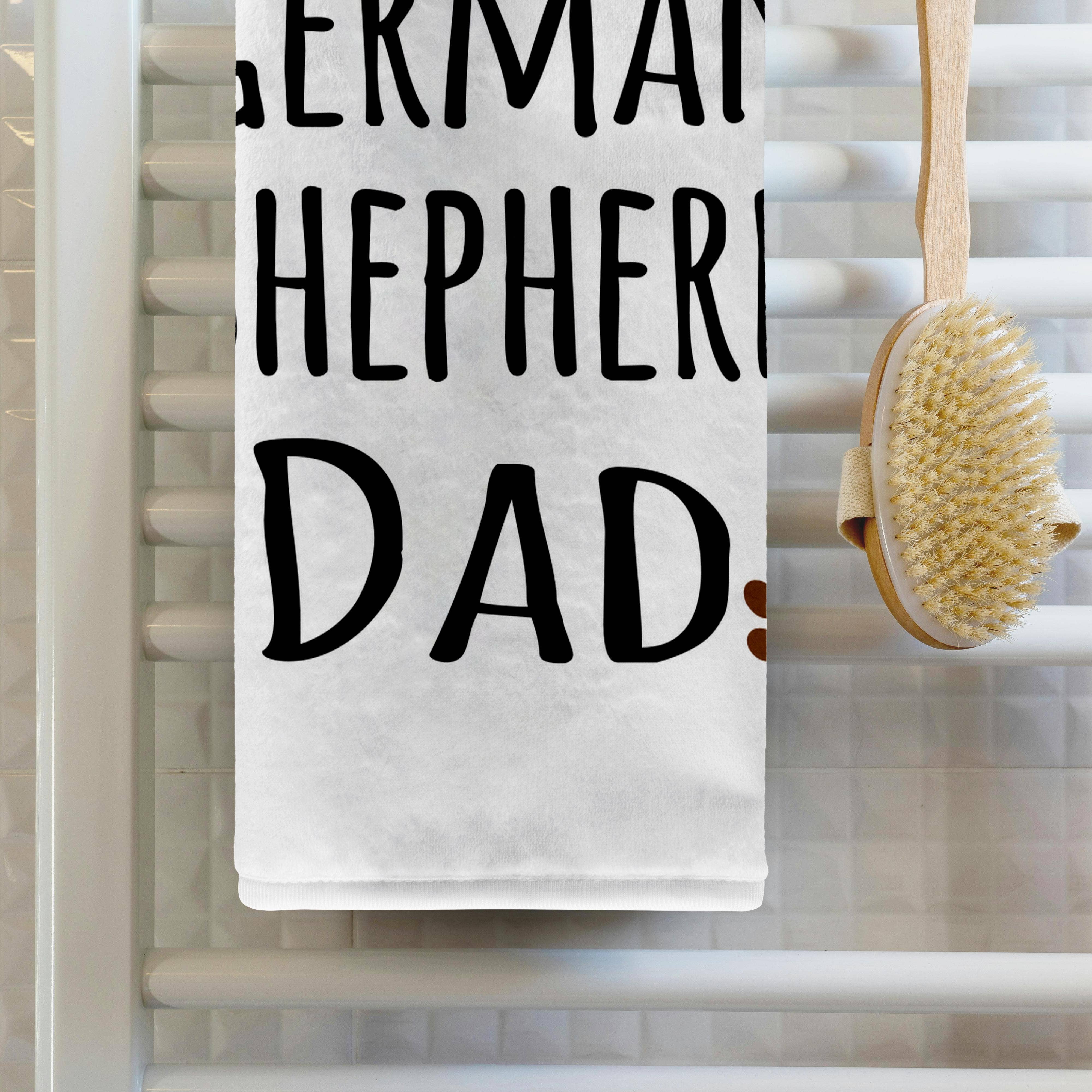 3dRose - Wholesale Bath Towel - 3dRose, German Shepherd Dog Dad - Alsatian - Doggie by breed - brown muddy paw prints - doggy lover, Towel1