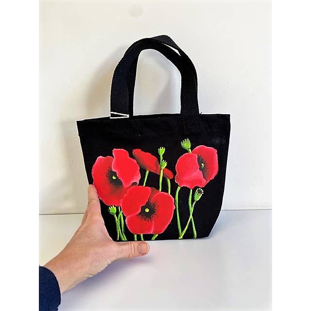 Zwarte tas van biologisch katoen met handgeschilderde klaprozen voor wholesale door Elles et No.