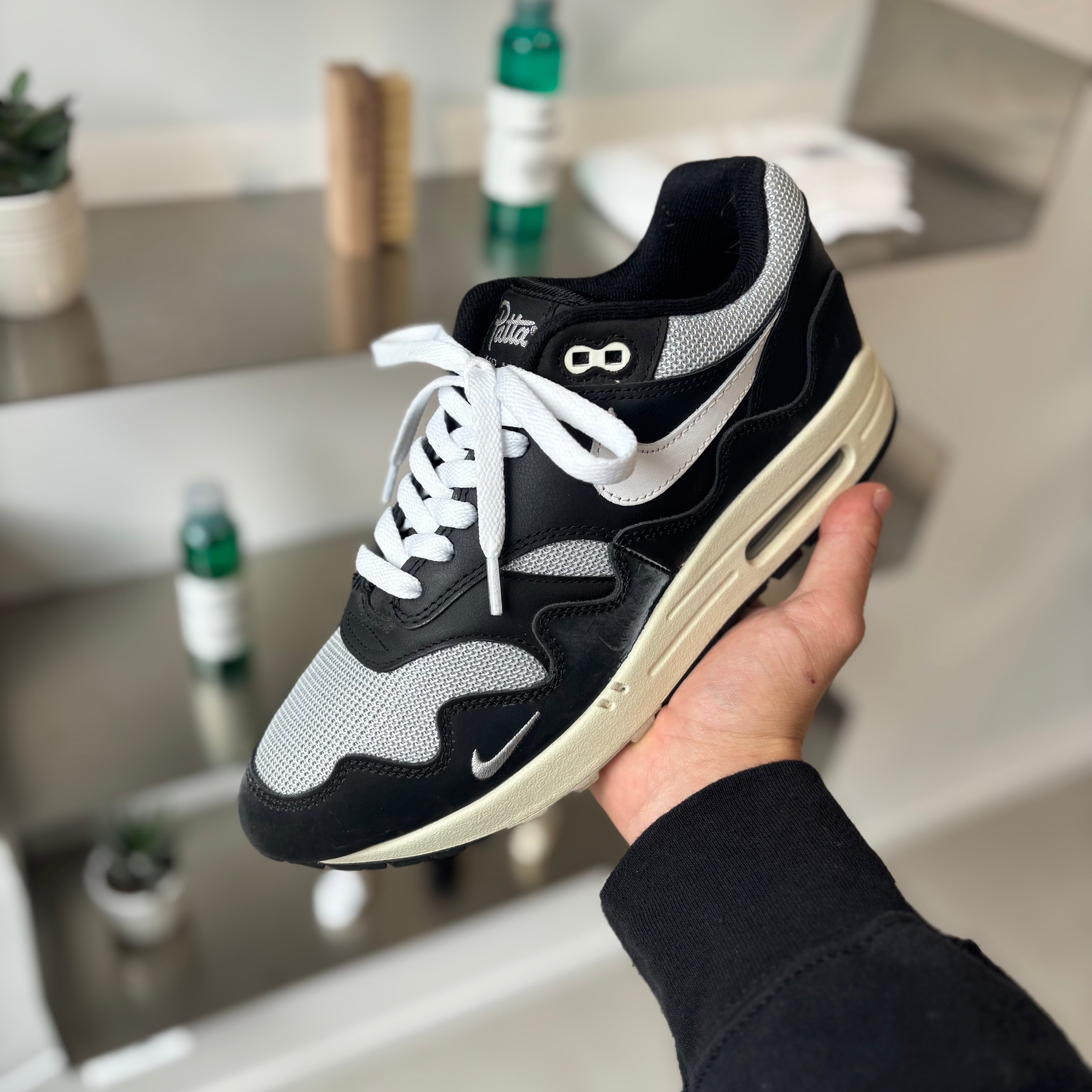 First Amsterdam - Wholesale Lifestyle Sneakers - Women's - Laces1