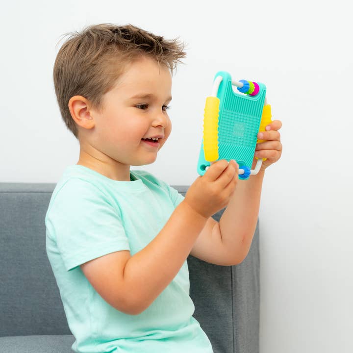 Möbi Games Inc. - Wholesale Classic Toy - Kids - Peeka Development Mirror4