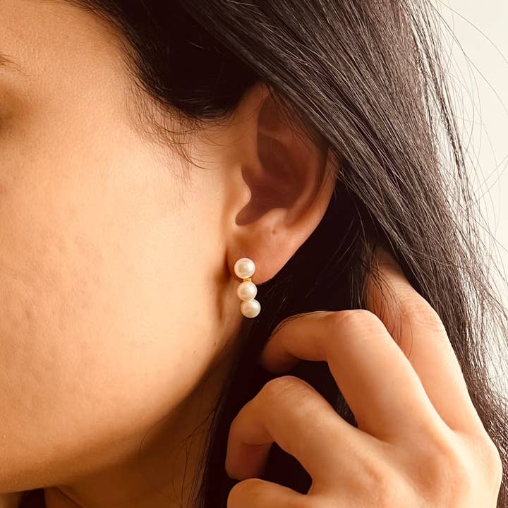 SARA Earrings | Pearl Stud Earrings | 3-Pearl Earrings for wholesale by XIPAIA