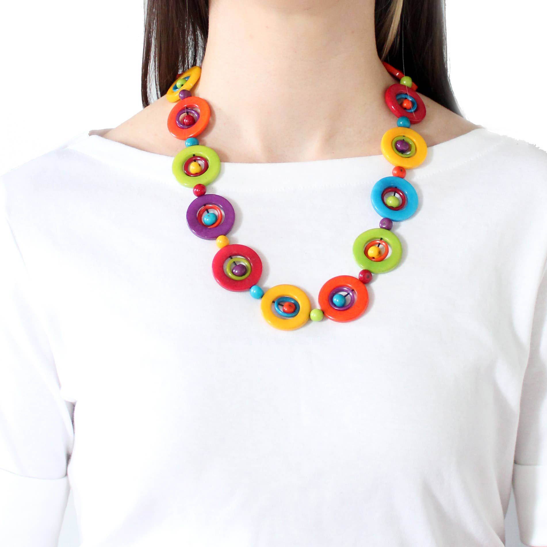 Muichic Natural Jewelry - Vendita all'ingrosso Collane di perline/perle - Collana Circles Tagua fatta a mano Fairtrade1