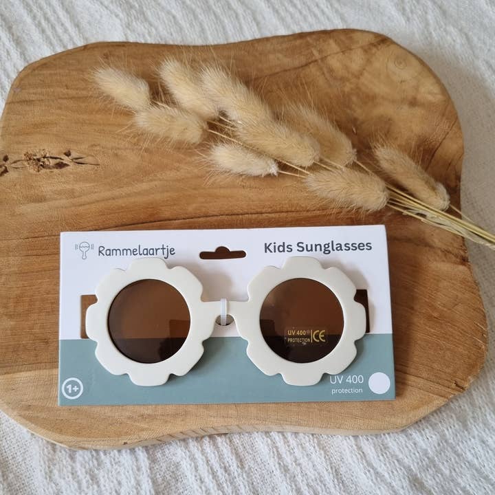 Rammelaartje - Wholesale Sunglasses - Kids - Children's Sunglasses UV400 Flower - Beige