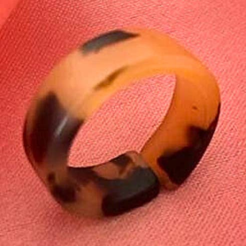 Célia acrylic ring for wholesale by Pop My Nails