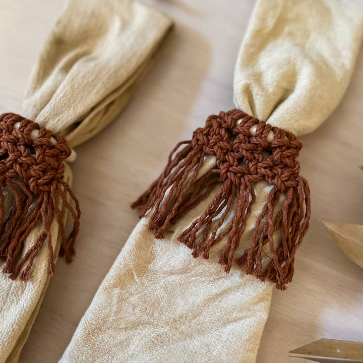 Herbert Eudora - Wholesale Napkin Ring - BIRDIE fringe napkin ring2