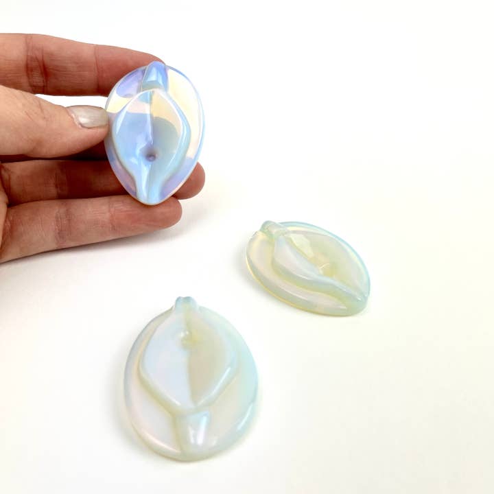 Pelham Grayson Rose - Wholesale Spiritual Stone/Crystal - Yoni Worrystone | 2" | Choose A Stone5