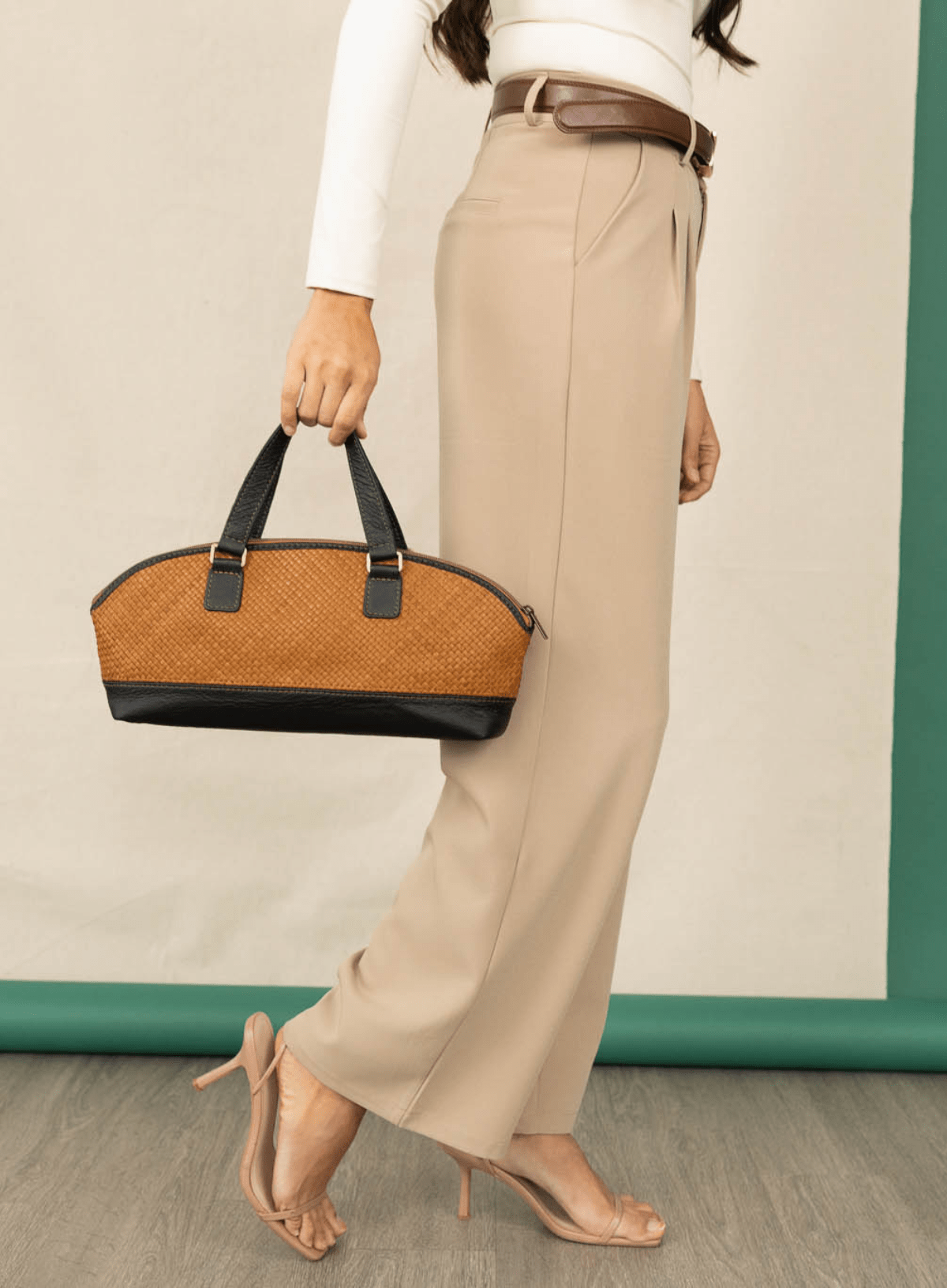 Deux Mains: Haiti Fair Trade - Wholesale Satchel - Women's - East-West Handbag4