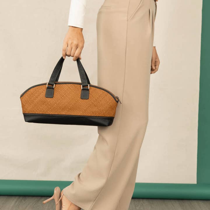 Deux Mains: Haiti Fair Trade - Wholesale Satchel - Women's - East-West Handbag4