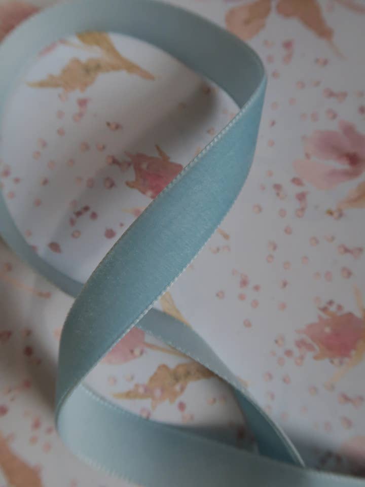 Fita de veludo azul celeste 2,5 m x 16 mm por atacado de MyDesignPictures