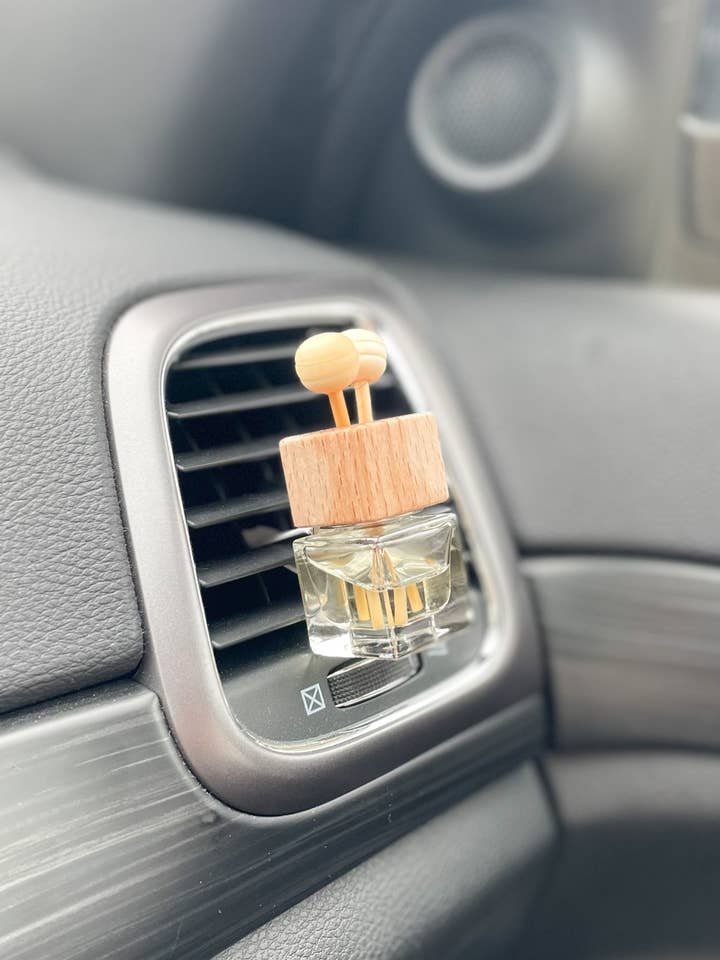 Car Vent Diffuser for wholesale by PNW Poured