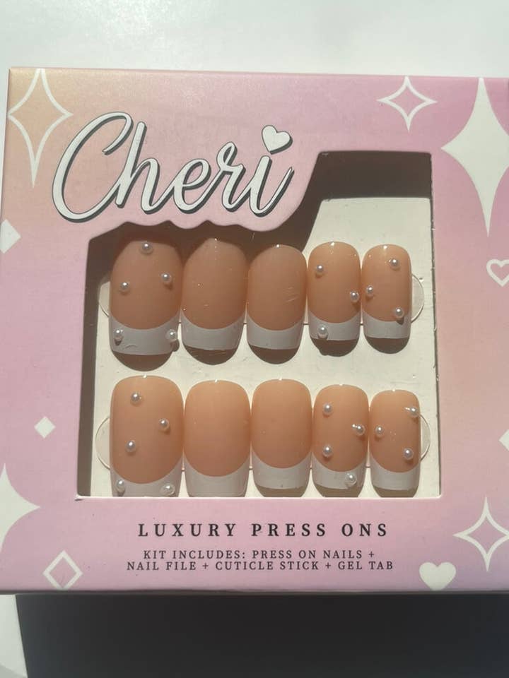 Kit à ongles Press On Style #1 pour la vente par Cheri Press Ons