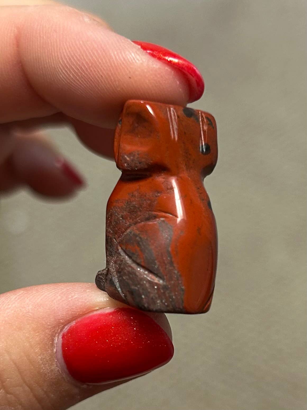 Atomic Alchemy – Großhandel Spiritueller Stein/Kristall – Mini-Schmuckstein zum Schnitzen von Hunden1