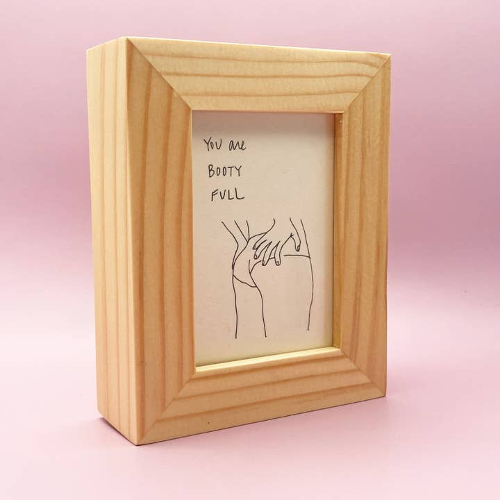 Booty Full | Gerahmter Kunstdruck für den Großhandel von IT IS: All Goods