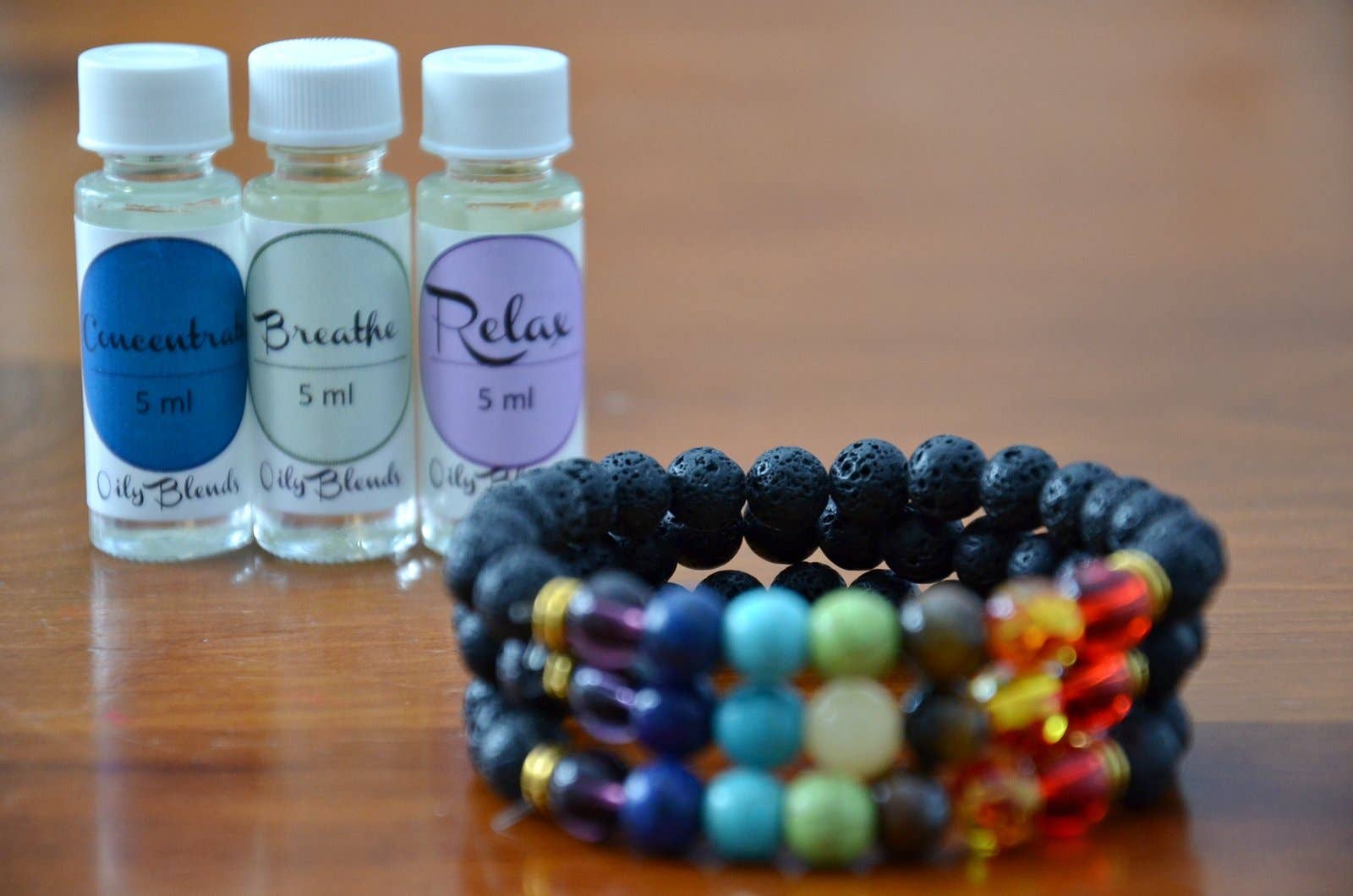 Oily Blends - Vente Bracelets d'aromathérapie - Bracelets diffuseurs de pierres de lave multicolores3