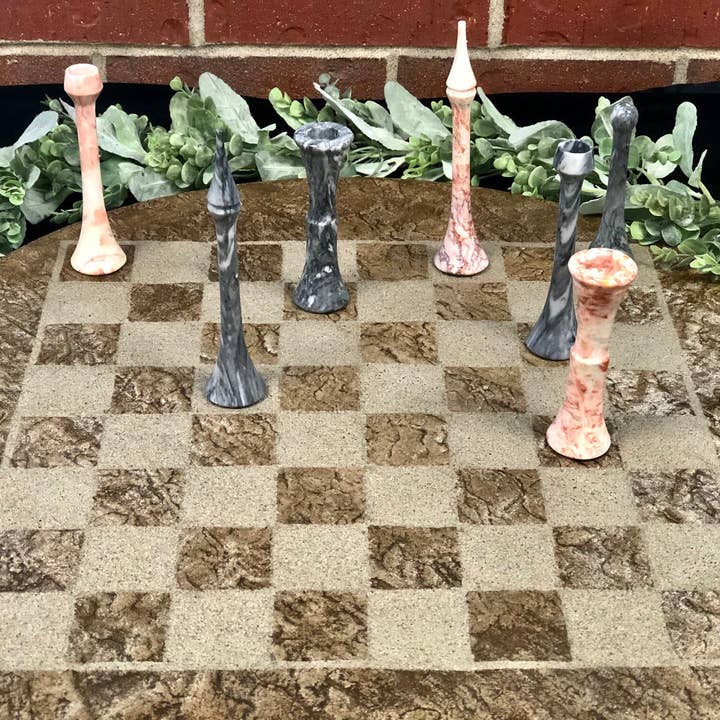 Concrete Resurrection Studios - Vente Jeux de société - Échiquier rotatif en béton texturé en pierre pour usage intérieur ou extérieur6