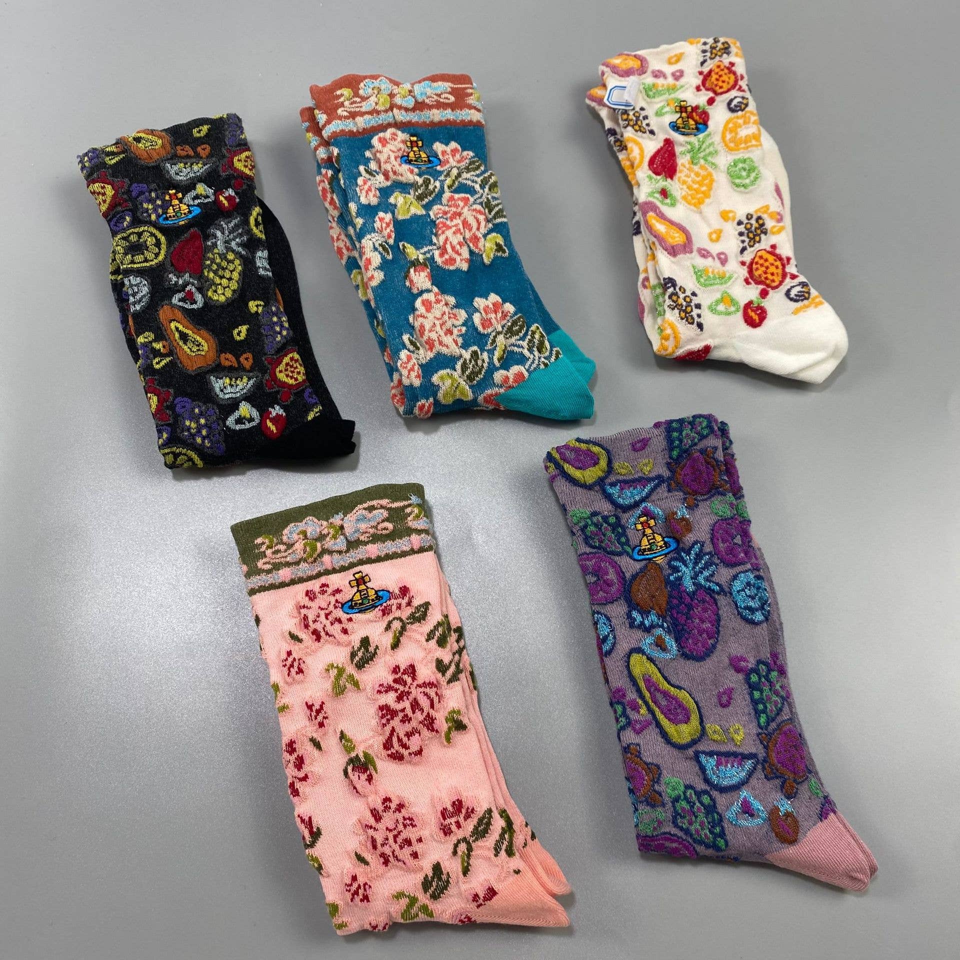 Tourtiwi - Wholesale Socks - Women's - Embroidered small flower vintage socks embossed hollow socks6